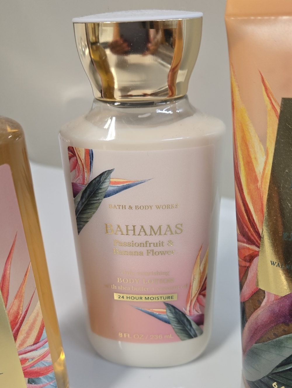 NWT Bundle Bath & Body Works Bahamas Passionfruit & Banana Flower Set - - Picture 3 of 4